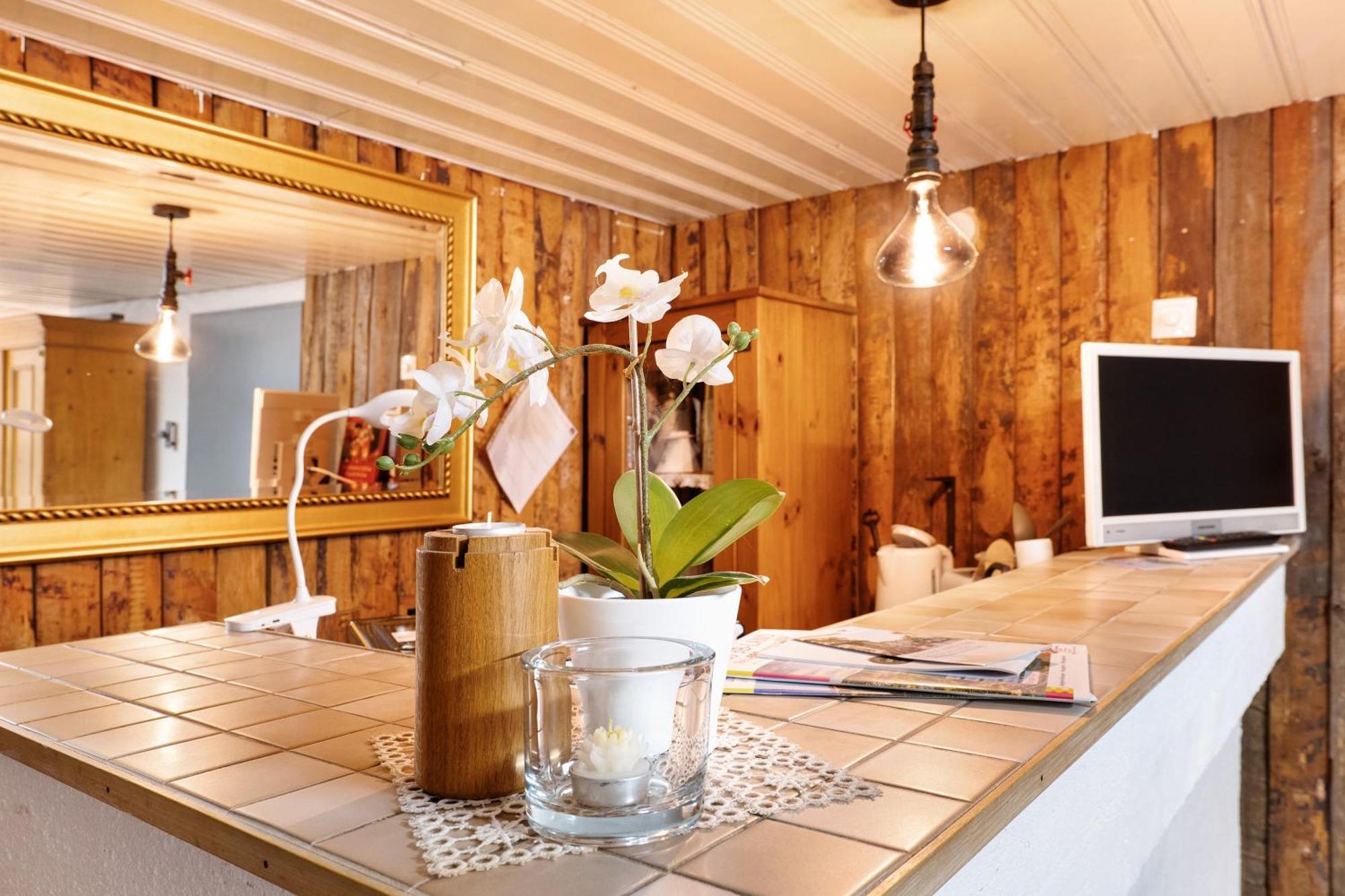 Sleep And Go Bed and Breakfast Mundelsheim Eksteriør billede